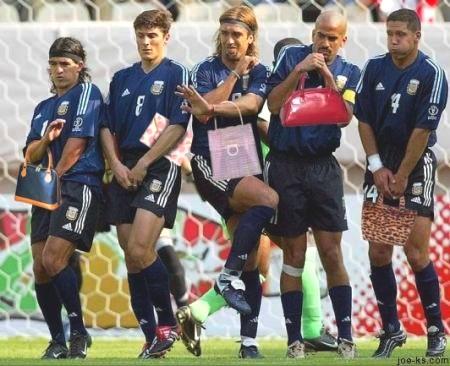 bechwiya adak  l7mar  . matchoutch desbe3 kbir 3afak !!!!